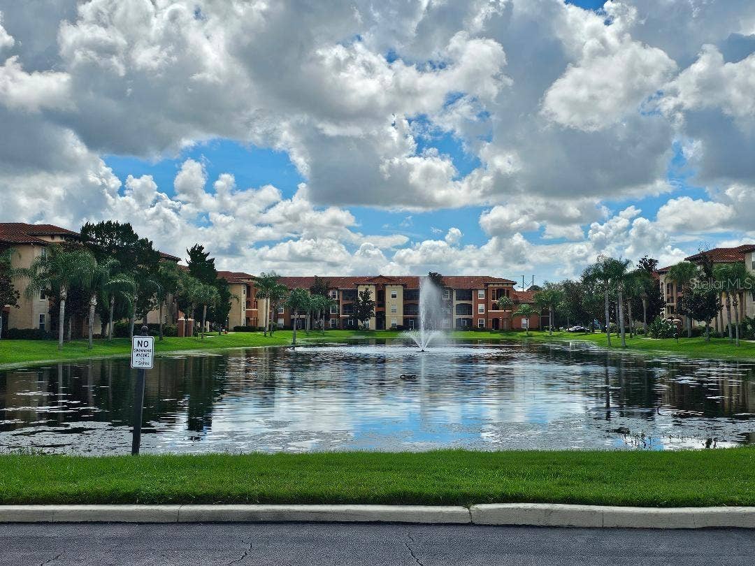 5572 METROWEST BOULEVARD, #312, Orlando, FL 32811 Pond view