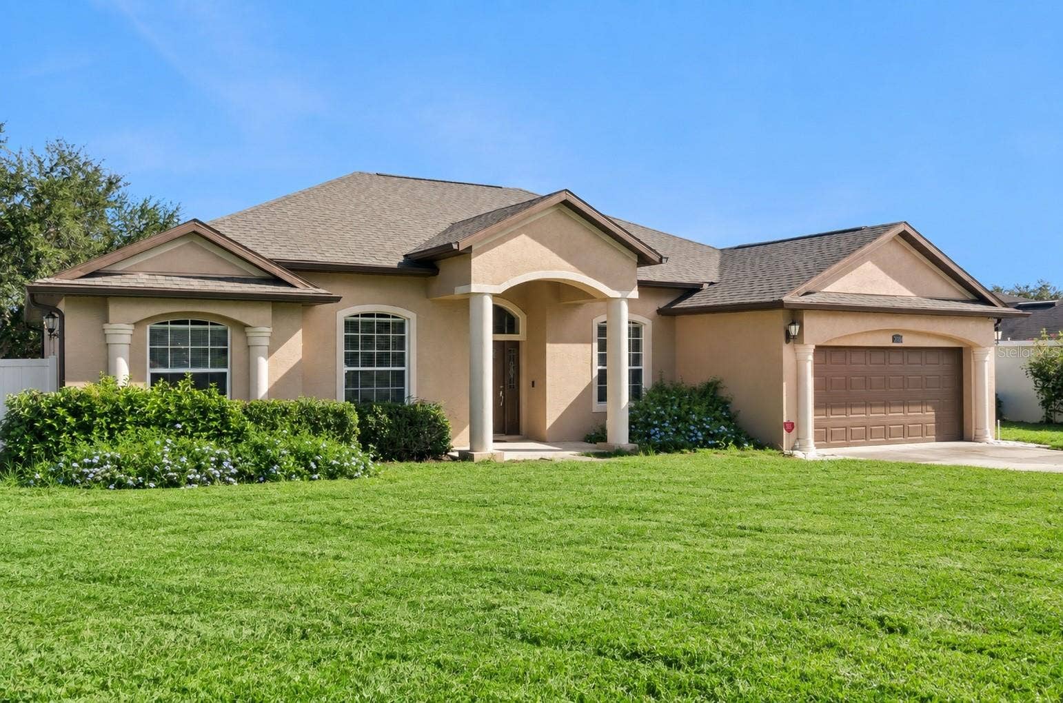 2600 HOLLOW LANE, Leesburg, FL 34748 2600 HOLLOW LANE, Leesburg, FL 34748