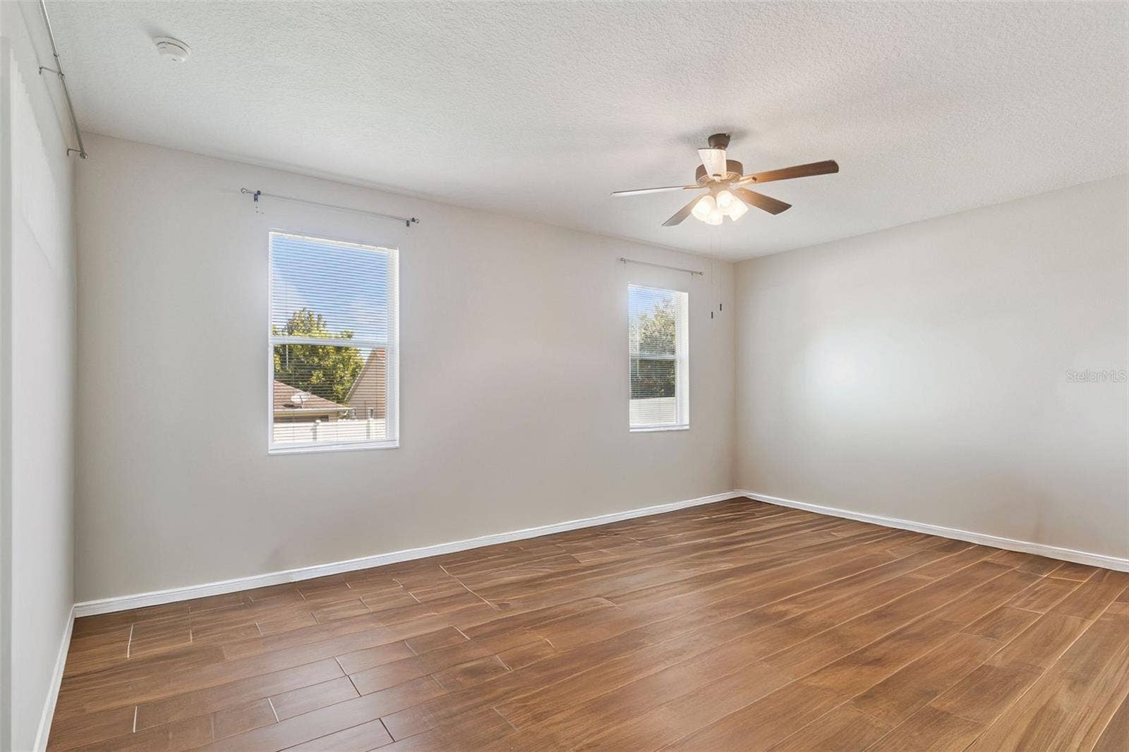2600 HOLLOW LANE, Leesburg, FL 34748 2600 HOLLOW LANE, Leesburg, FL 34748
