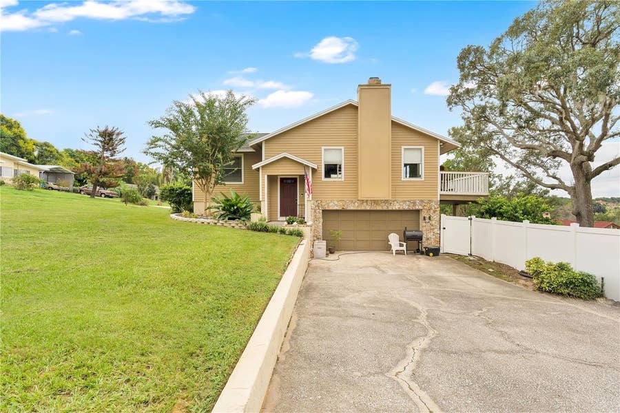 Property photo for 2202 TOPPING PLACE, Eustis, FL