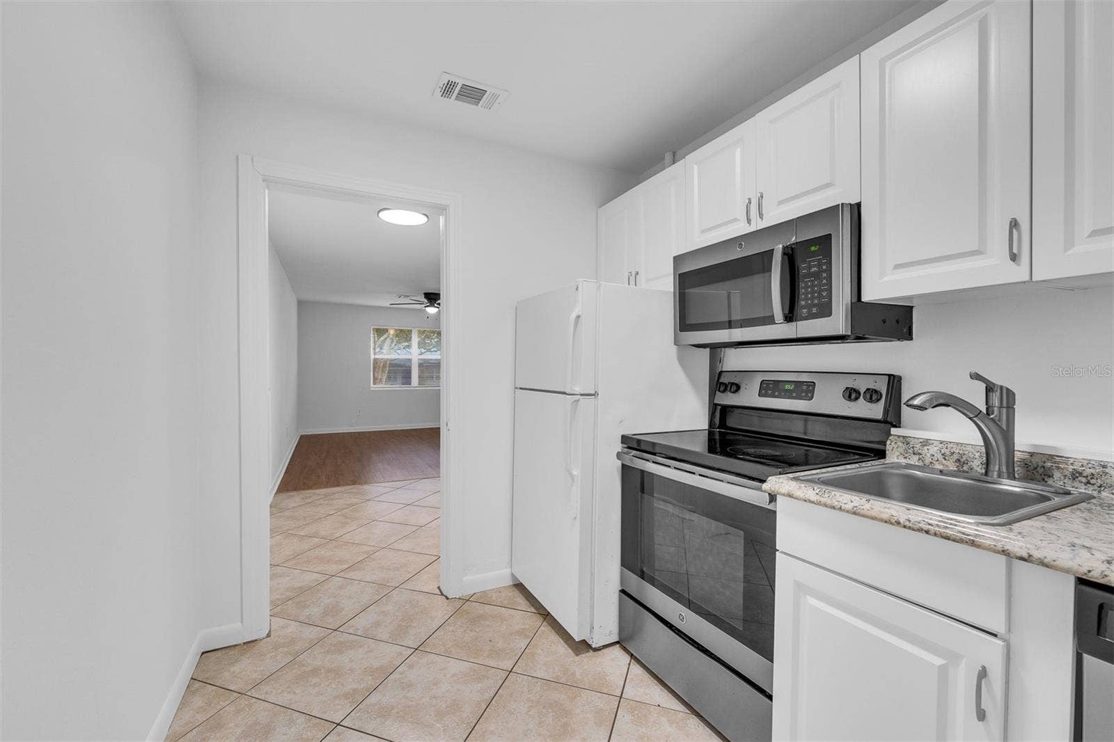 1104 E HARWOOD STREET, Orlando, FL 32803 1104 E HARWOOD STREET, Orlando, FL 32803