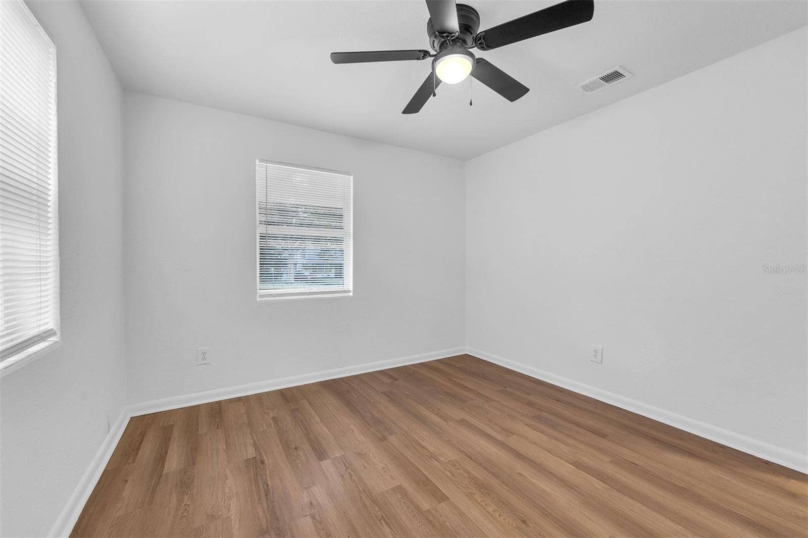 1104 E HARWOOD STREET, Orlando, FL 32803 1104 E HARWOOD STREET, Orlando, FL 32803