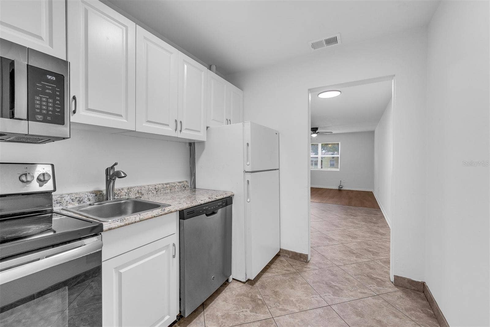 1104 E HARWOOD STREET, Orlando, FL 32803 1104 E HARWOOD STREET, Orlando, FL 32803