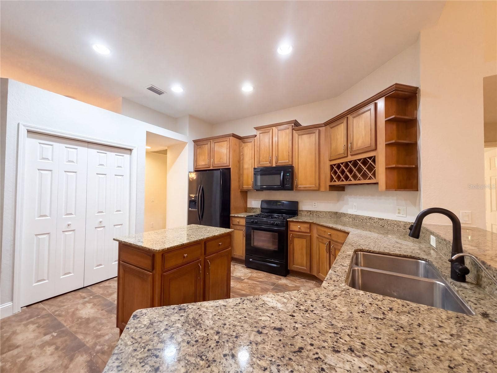 14275 CREEK RUN DRIVE, Riverview, FL 33579 14275 CREEK RUN DRIVE, Riverview, FL 33579