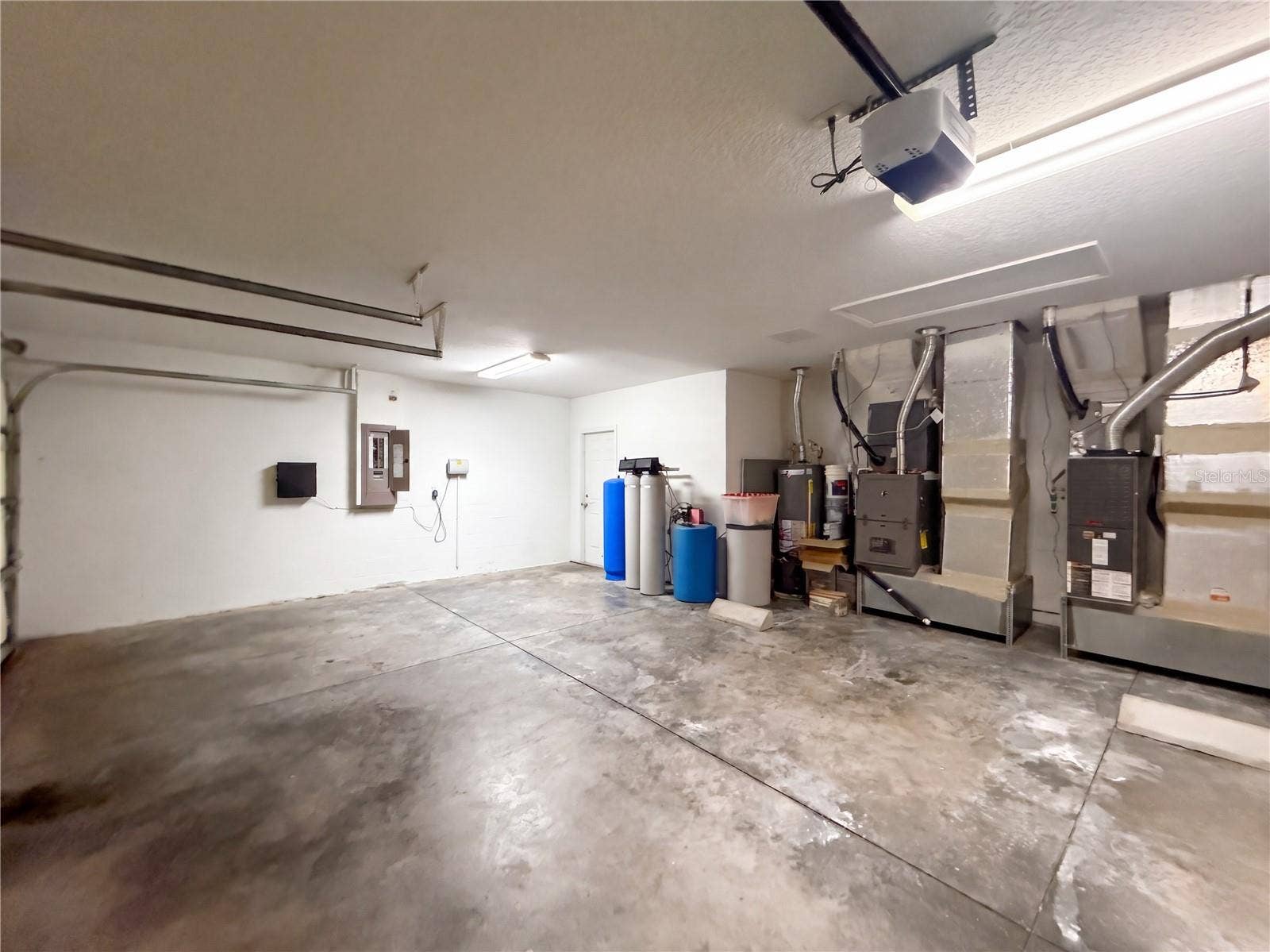 14275 CREEK RUN DRIVE, Riverview, FL 33579 14275 CREEK RUN DRIVE, Riverview, FL 33579