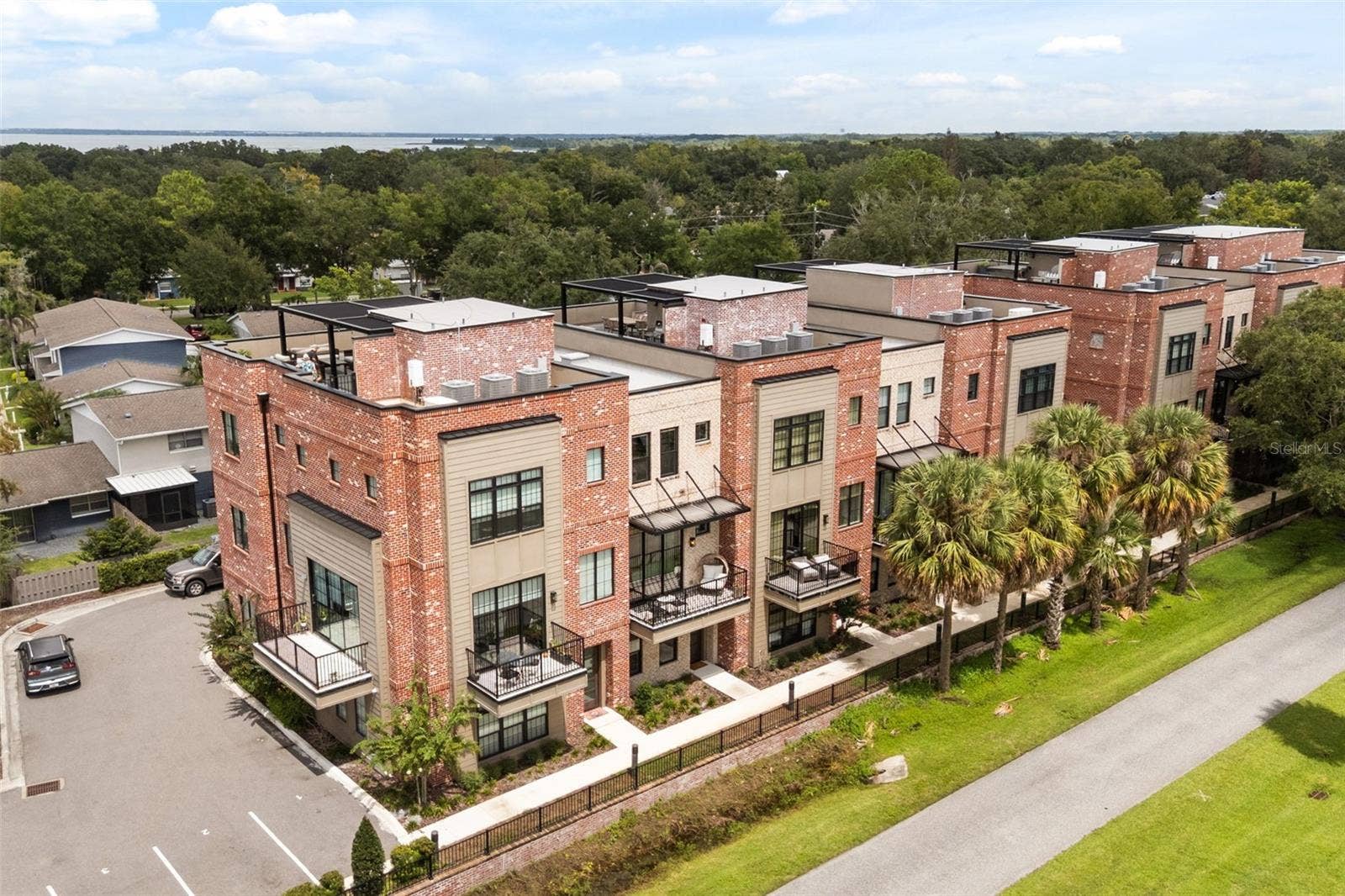 72 N PARK AVENUE, #8, Winter Garden, FL 34787 72 N PARK AVENUE, #8, Winter Garden, FL 34787