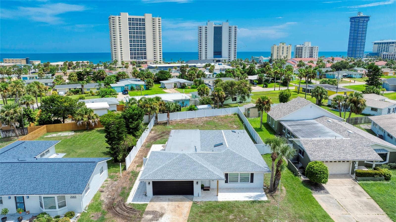 2565 S PENINSULA DRIVE, Daytona Beach, FL 32118