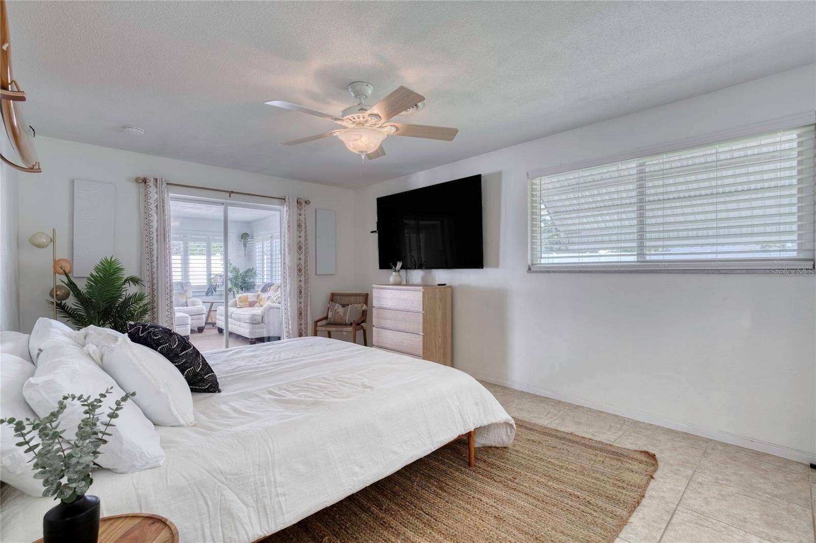 2565 S PENINSULA DRIVE, Daytona Beach, FL 32118