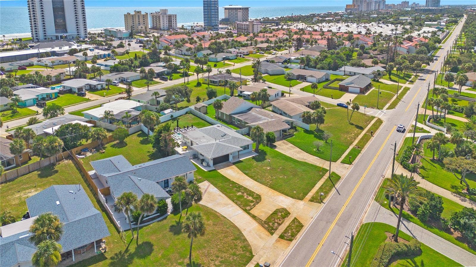 2565 S PENINSULA DRIVE, Daytona Beach, FL 32118