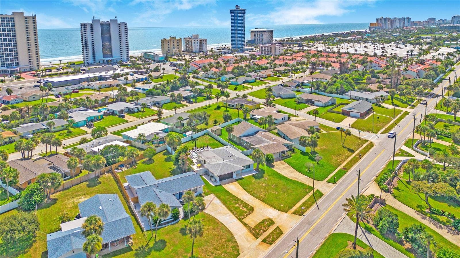 2565 S PENINSULA DRIVE, Daytona Beach, FL 32118