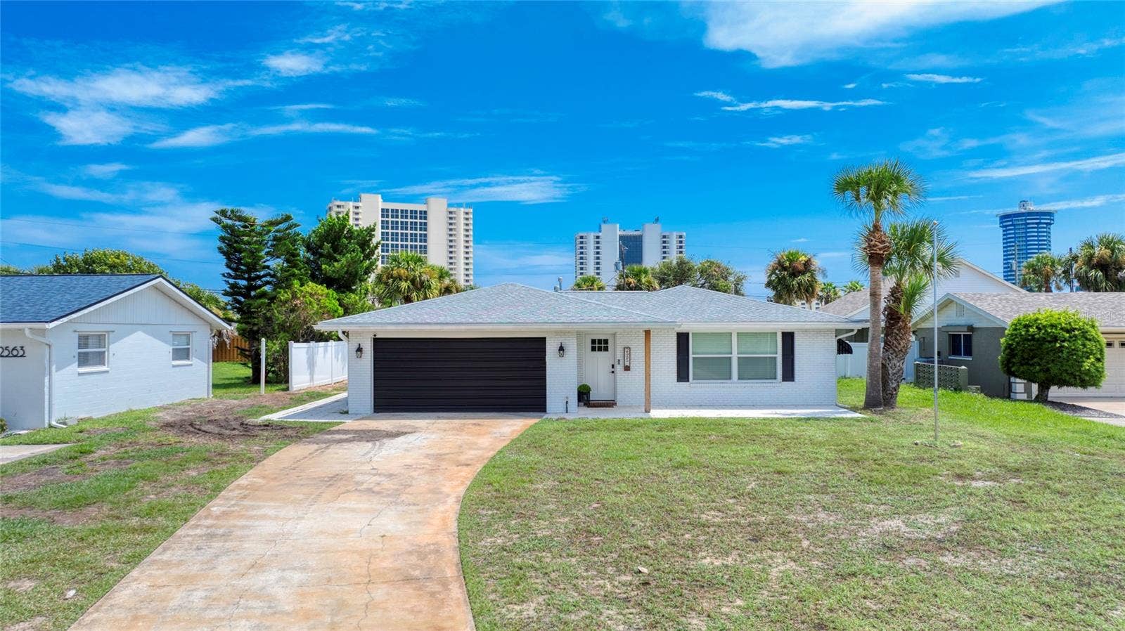 2565 S PENINSULA DRIVE, Daytona Beach, FL 32118