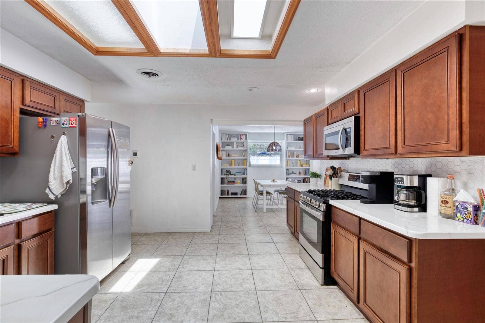 2565 S PENINSULA DRIVE, Daytona Beach, FL 32118