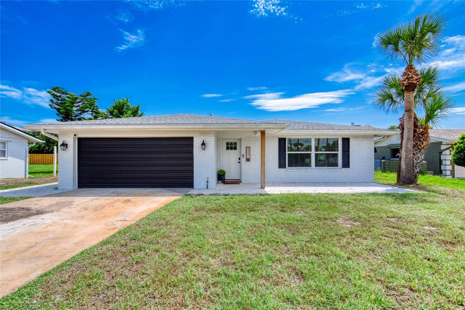2565 S PENINSULA DRIVE, Daytona Beach, FL 32118