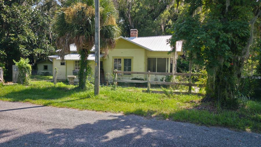 Property photo for 310 E NOBLE AVENUE, Bushnell, FL