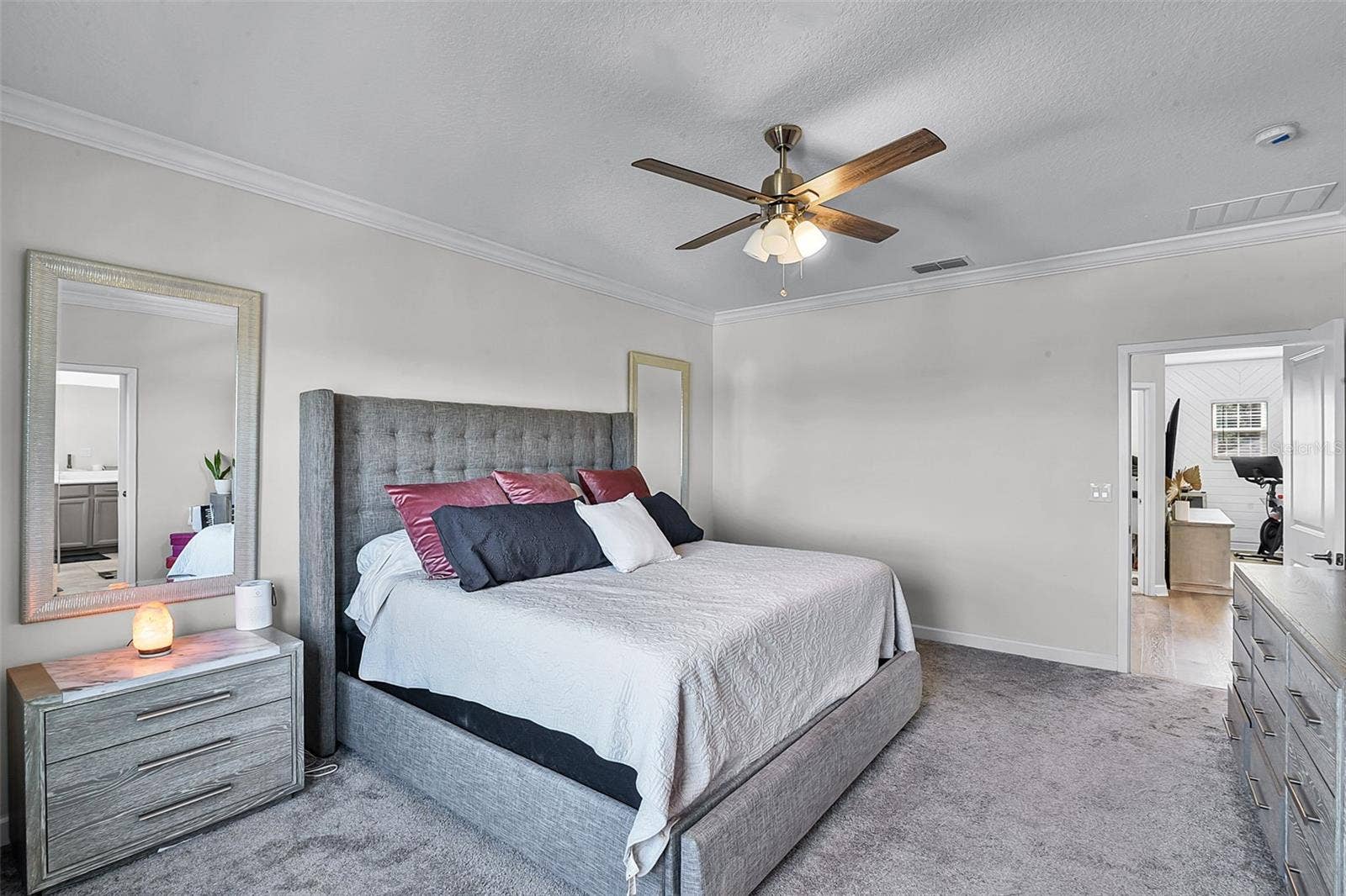 1123 DORA PARC LANE, Mount Dora, FL 32757