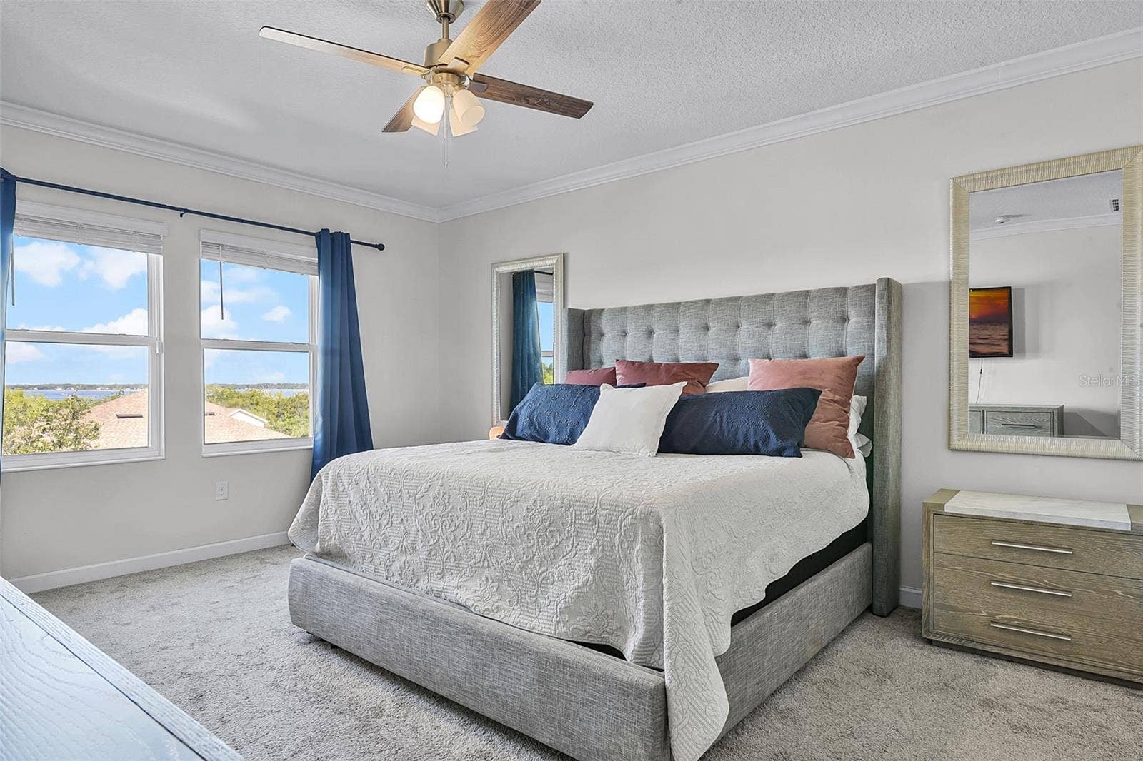 1123 DORA PARC LANE, Mount Dora, FL 32757