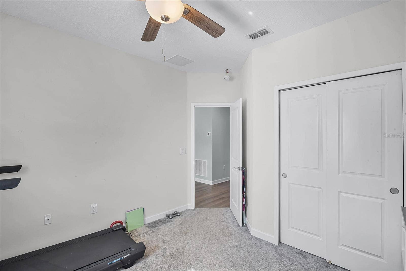 1123 DORA PARC LANE, Mount Dora, FL 32757