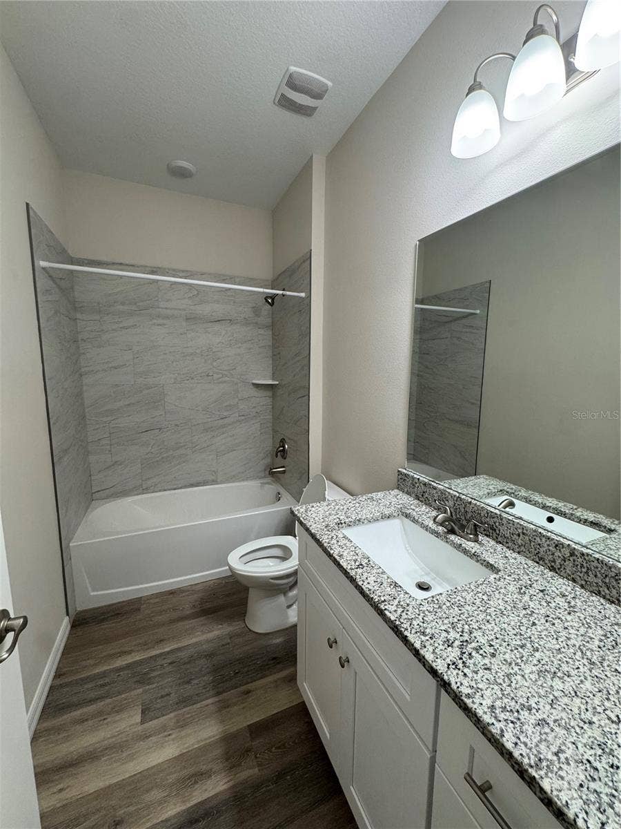 41346 PERSIMMON STREET, Eustis, FL 32736