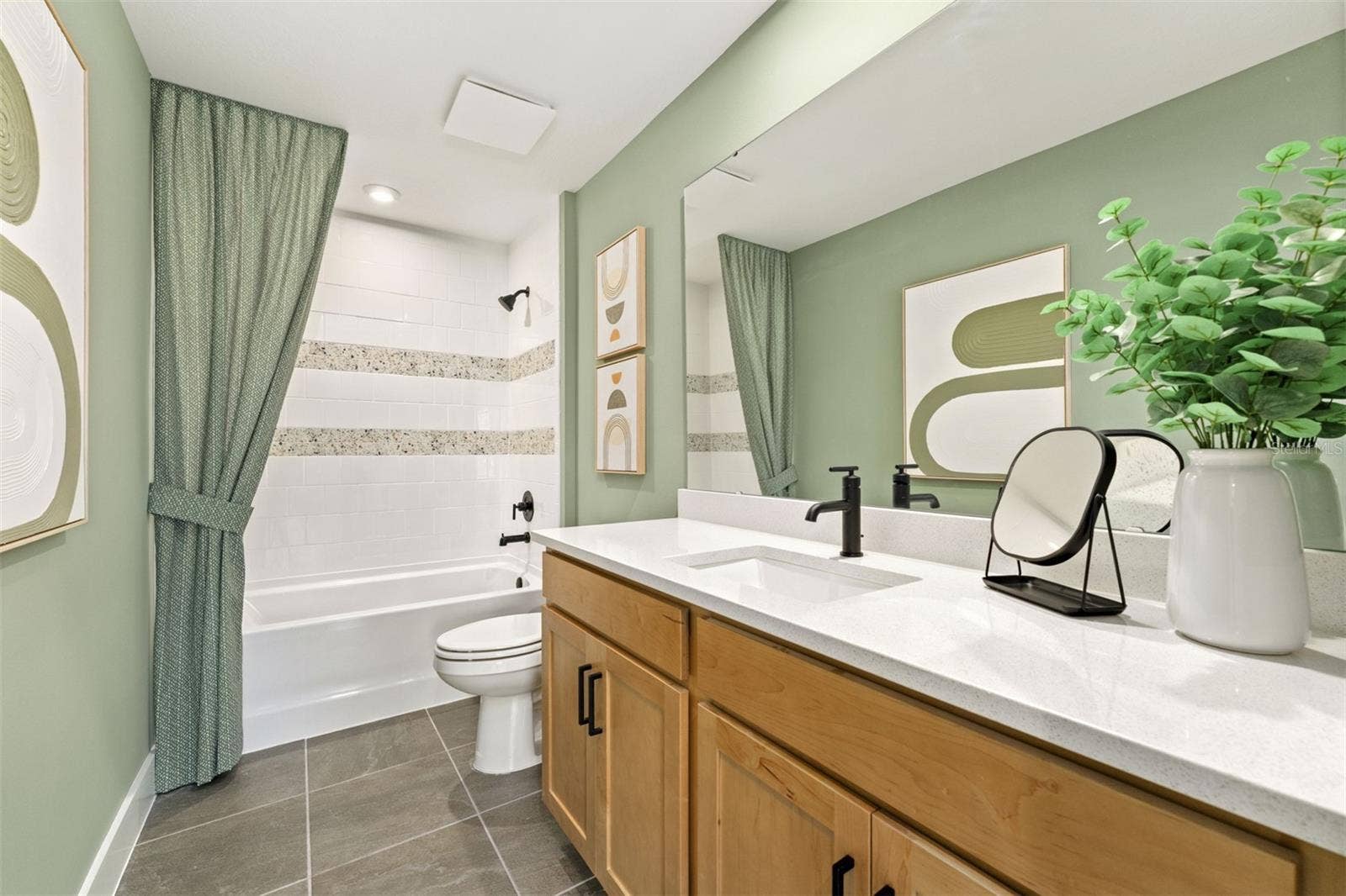 Shenandoah Bathroom 2