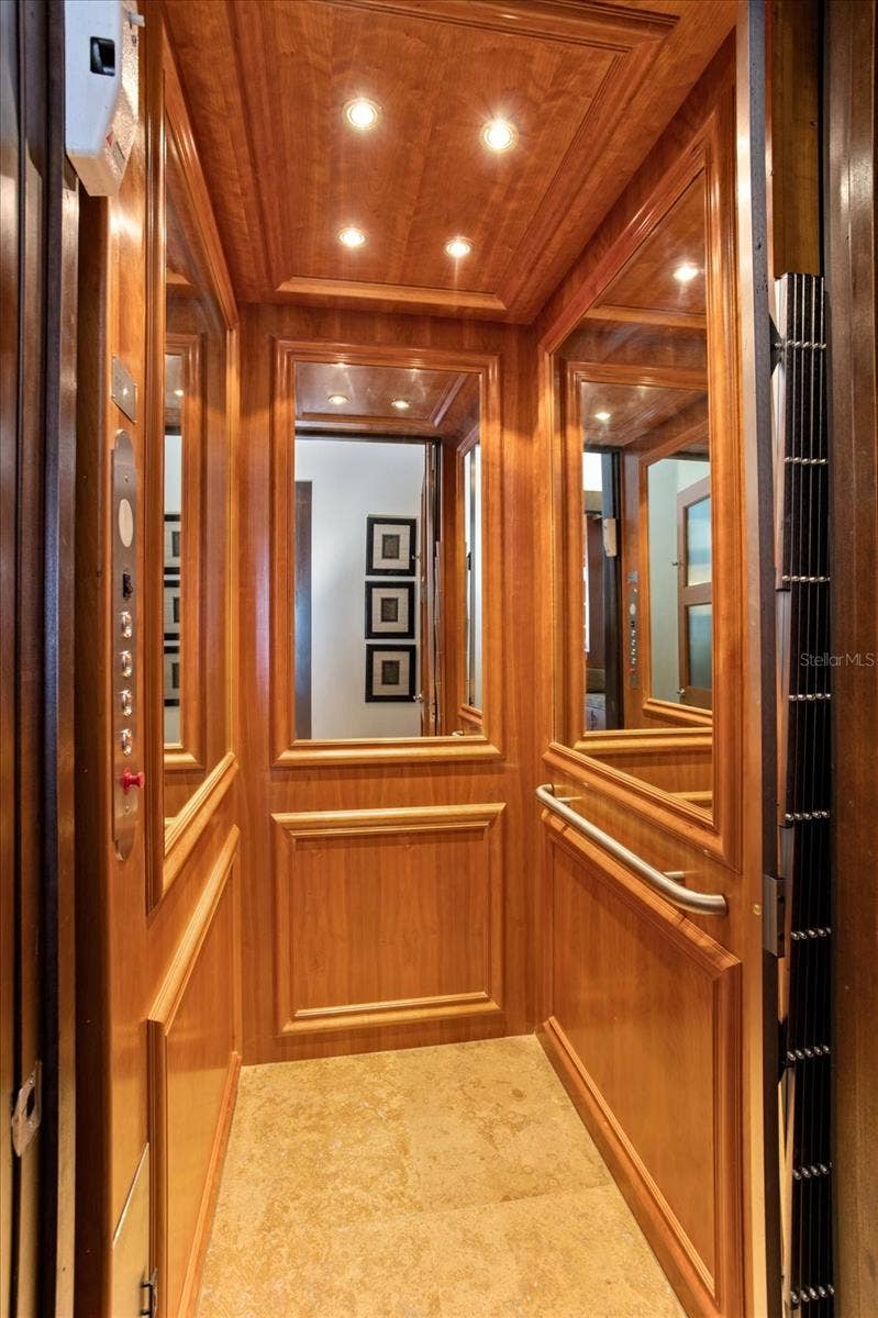 5192 VARDON DRIVE, Windermere, FL 34786 3 floor elevator
