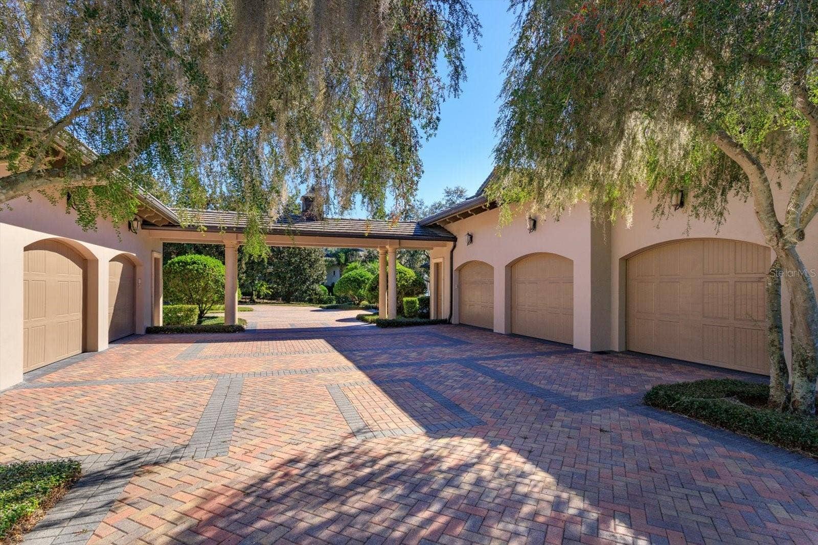 5192 VARDON DRIVE, Windermere, FL 34786 5 car garage
