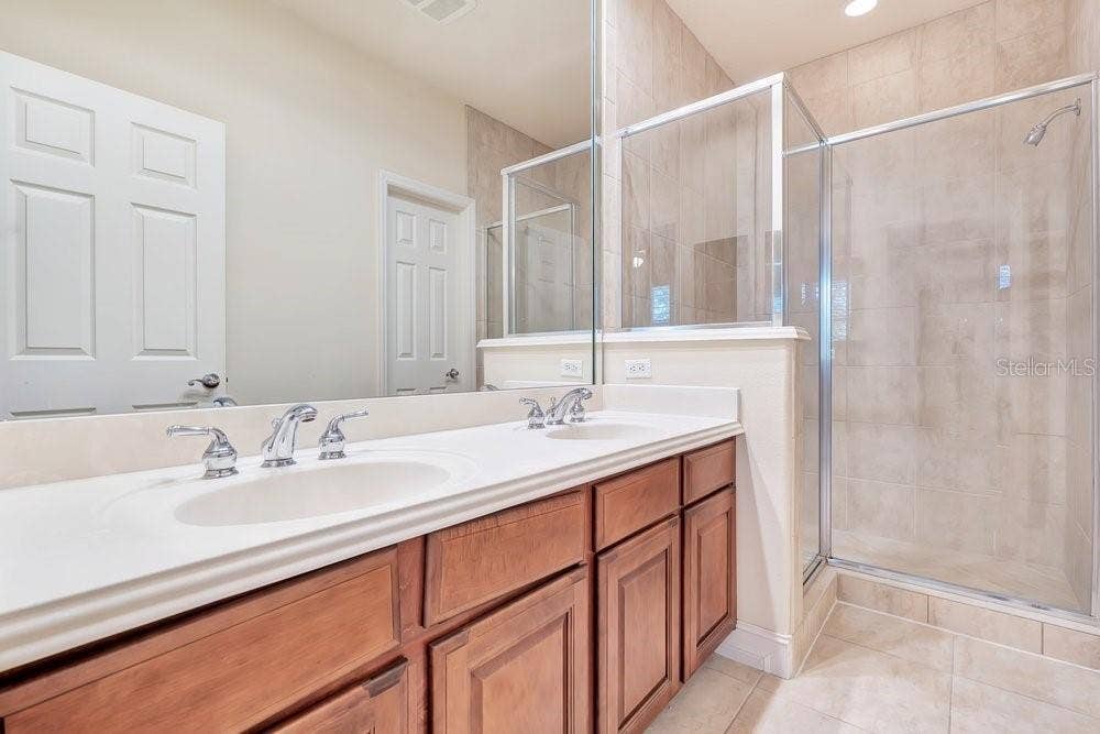 8766 THE ESPLANADE, #24, Orlando, FL 32836 8766 THE ESPLANADE, #24, Orlando, FL 32836