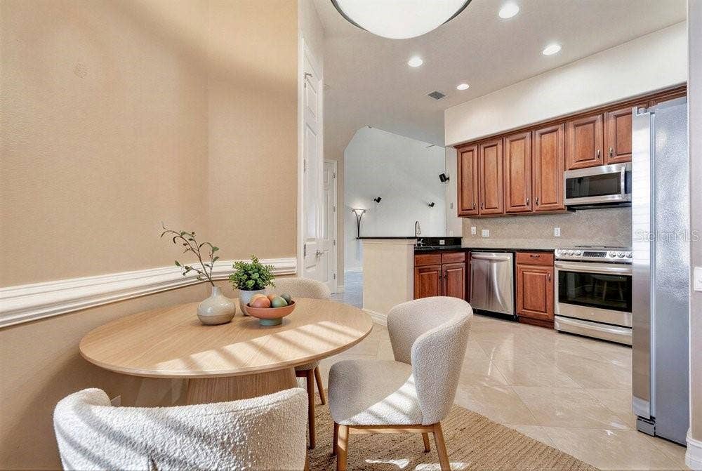 8766 THE ESPLANADE, #24, Orlando, FL 32836 8766 THE ESPLANADE, #24, Orlando, FL 32836