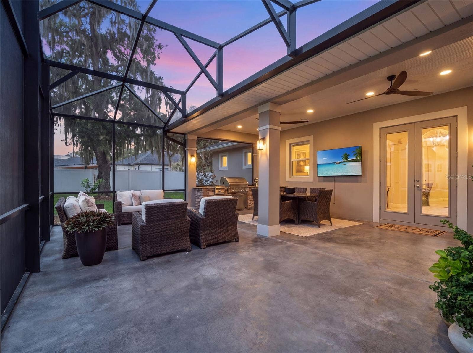 12442 LAKESHORE DRIVE, Clermont, FL 34711