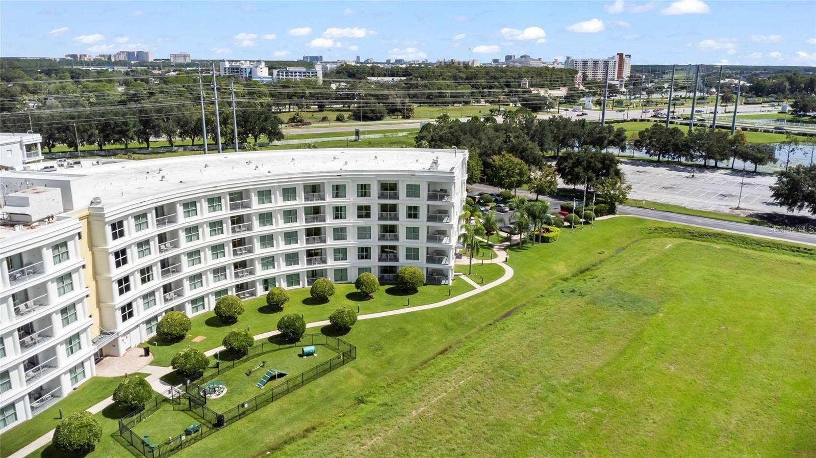225 CELEBRATION PLACE, #427, Celebration, FL 34747 225 CELEBRATION PLACE, #427, Celebration, FL 34747