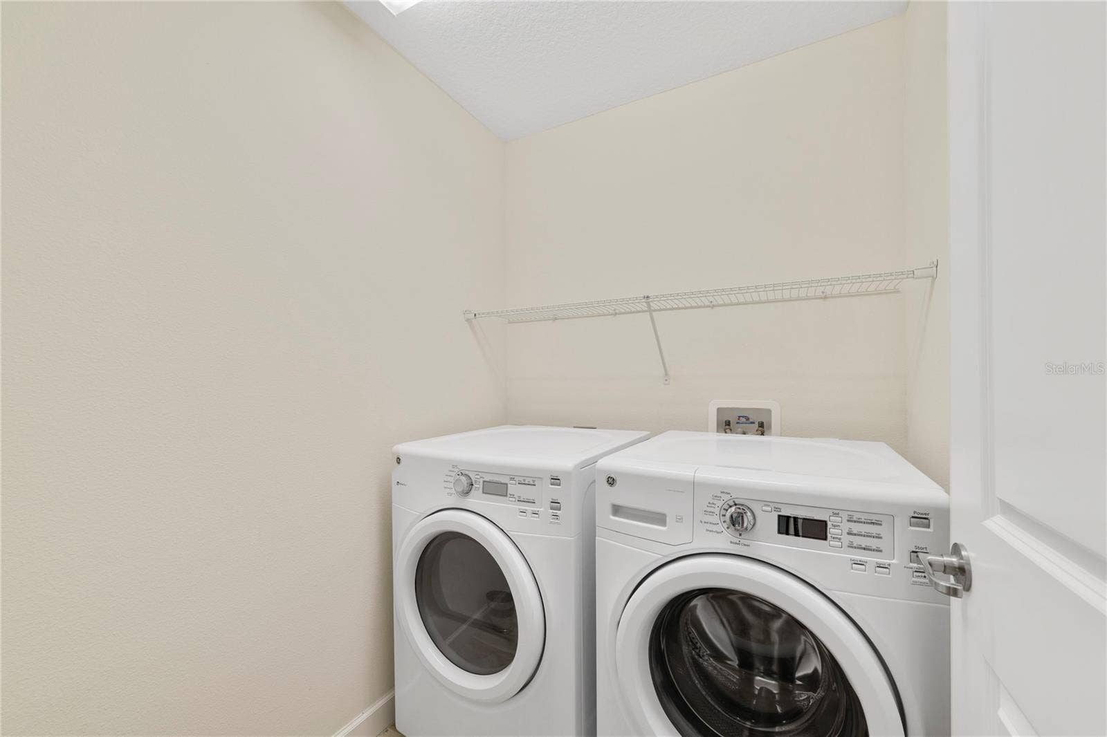 1456 MICKELSON COURT, Davenport, FL 33896 1456 MICKELSON COURT, Davenport, FL 33896