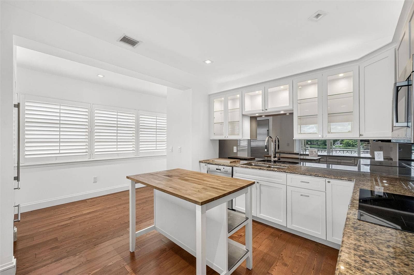 311 E MORSE BOULEVARD, #1-5, Winter Park, FL 32789 Open Plan w/ Natural Sunlight flooding Kitchen