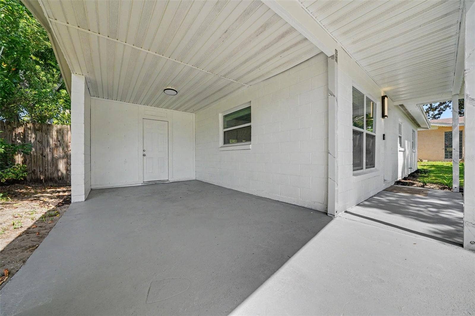 506 CAMBRIDGE CIRCLE, South Daytona, FL 32119 506 CAMBRIDGE CIRCLE, South Daytona, FL 32119