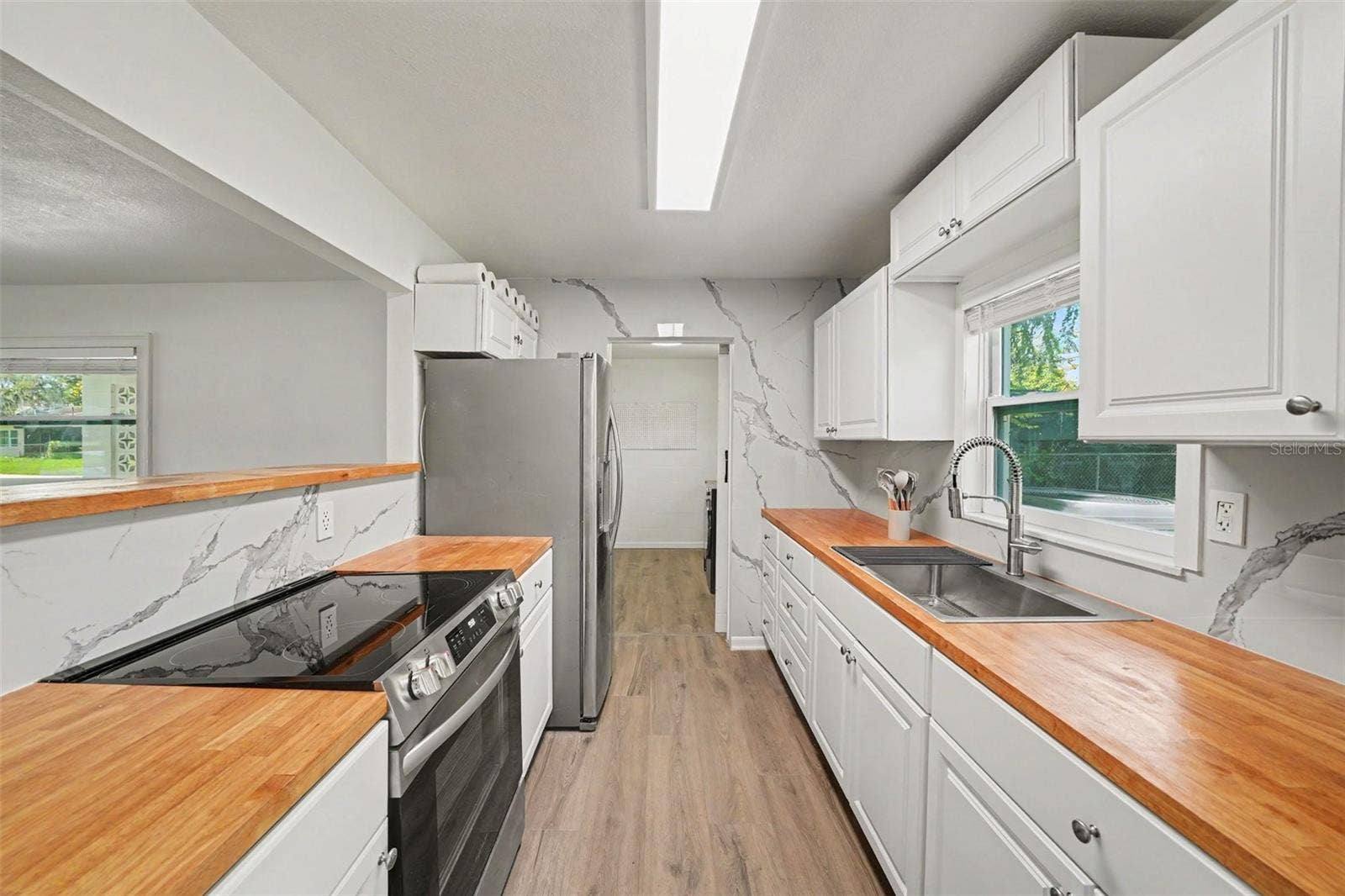 506 CAMBRIDGE CIRCLE, South Daytona, FL 32119 New appliances