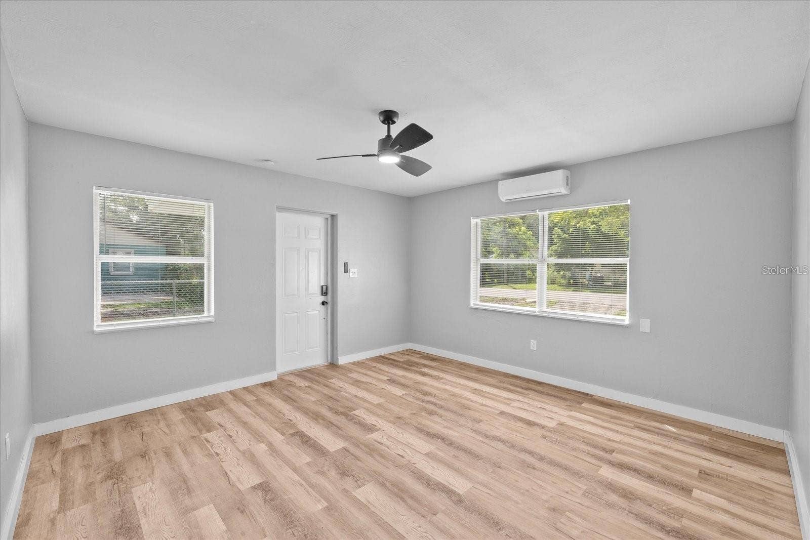 405 AVENUE M NE, Winter Haven, FL 33881 405 AVENUE M NE, Winter Haven, FL 33881