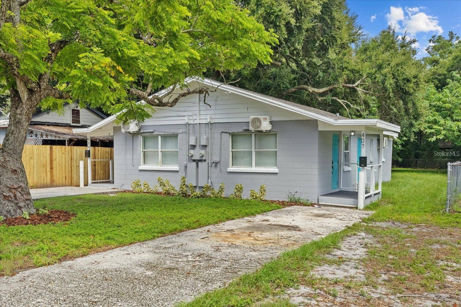 405 AVENUE M NE, Winter Haven, FL 33881 405 AVENUE M NE, Winter Haven, FL 33881