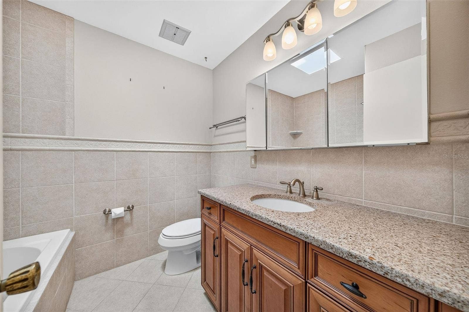 3206 ARDSLEY DRIVE, Orlando, FL 32804 3206 ARDSLEY DRIVE, Orlando, FL 32804