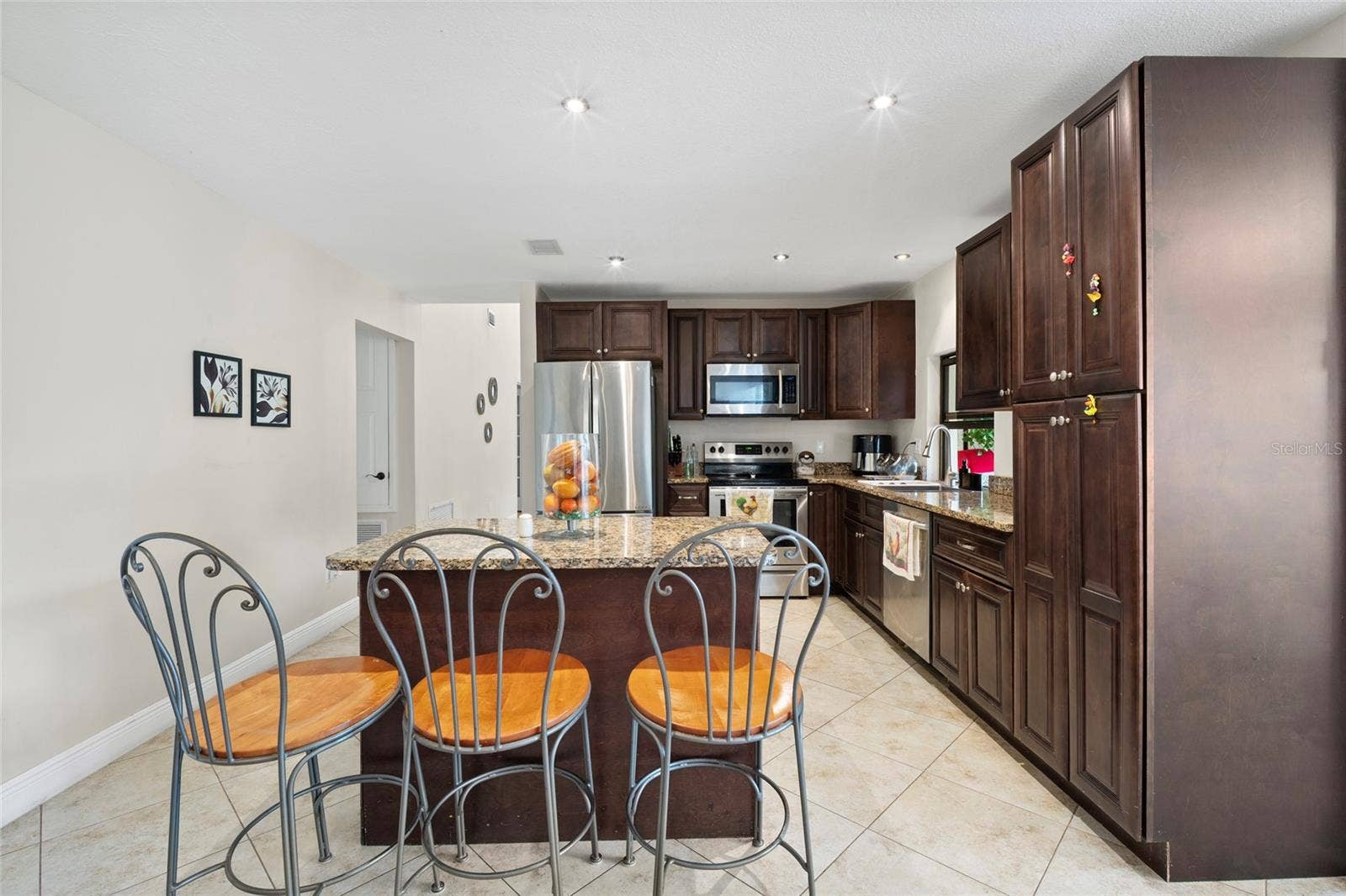 6729 EDGEWORTH DRIVE, Orlando, FL 32819 6729 EDGEWORTH DRIVE, Orlando, FL 32819