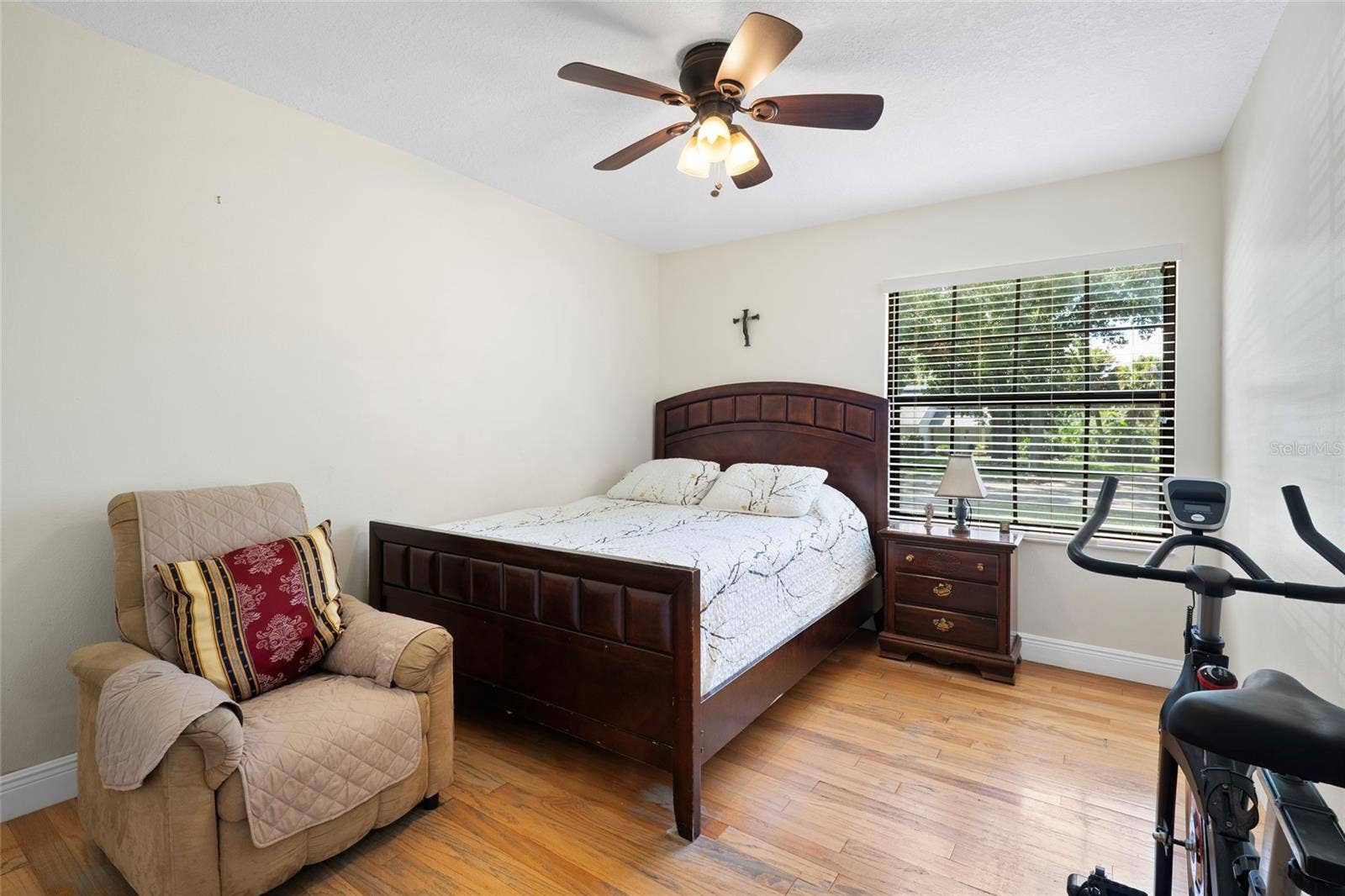 6729 EDGEWORTH DRIVE, Orlando, FL 32819 6729 EDGEWORTH DRIVE, Orlando, FL 32819