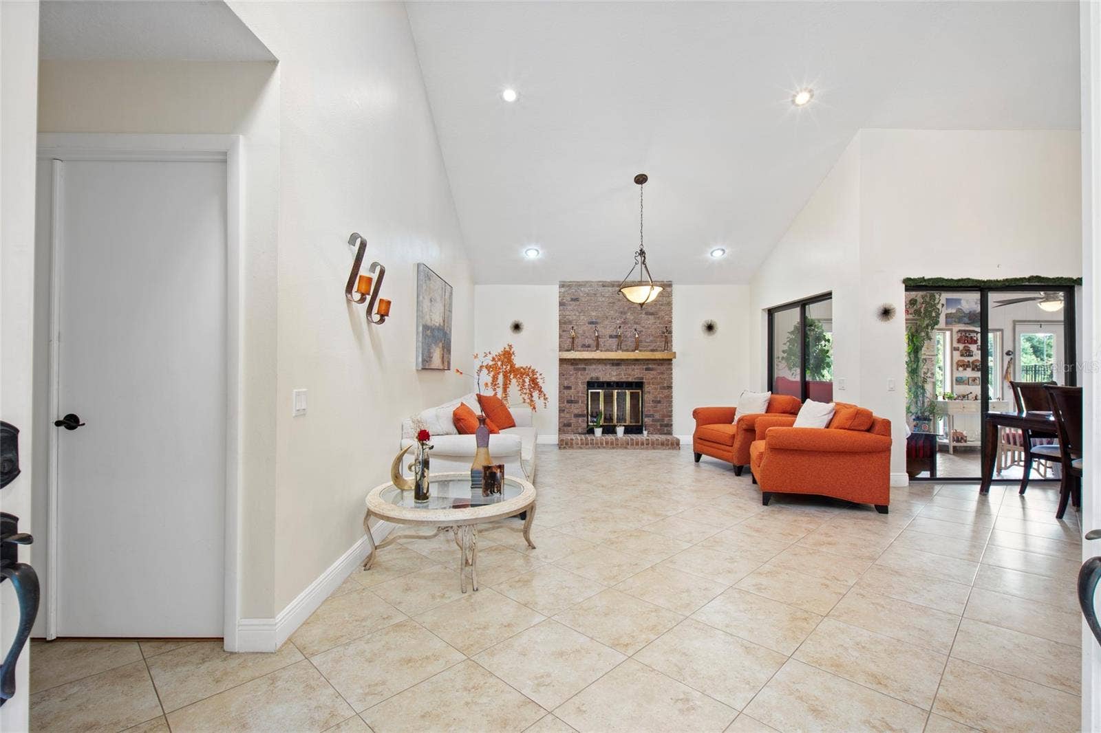 6729 EDGEWORTH DRIVE, Orlando, FL 32819 6729 EDGEWORTH DRIVE, Orlando, FL 32819