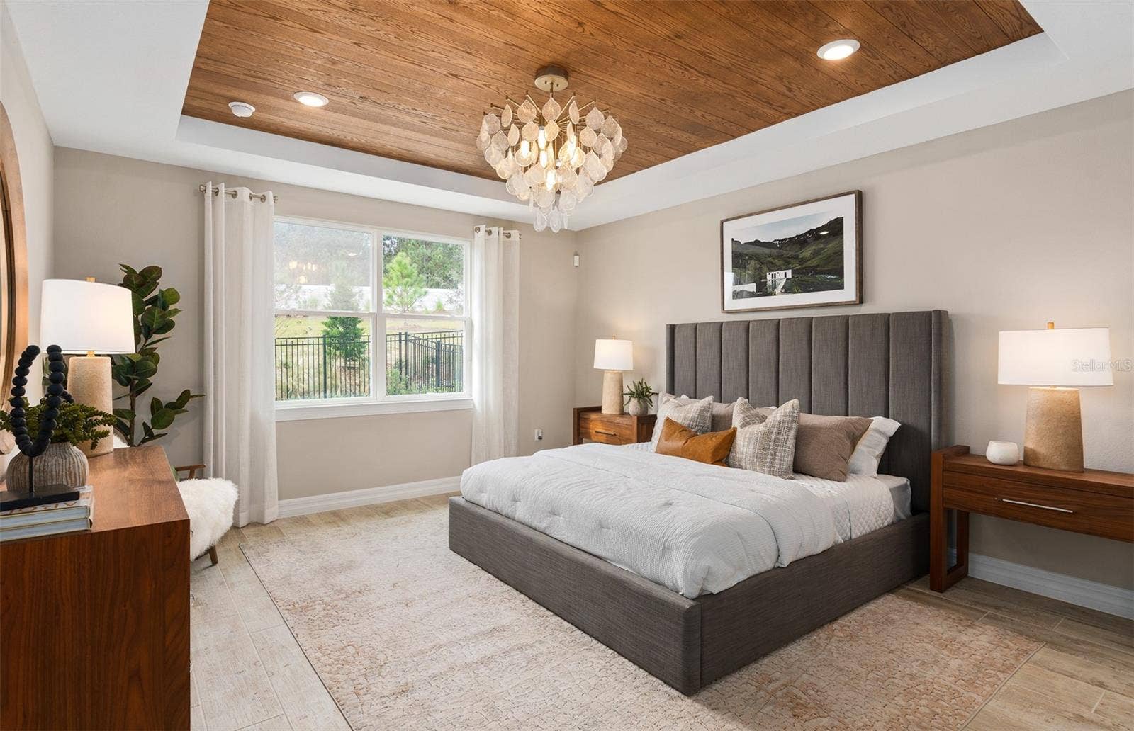 10227 PARKVIEW RESERVE LANE, Orlando, FL 32836 Model Home Design Only. Pictures and furnishings are for illustrative purposes only. Elevations, colors and options may vary. Furniture is for model home staging only.