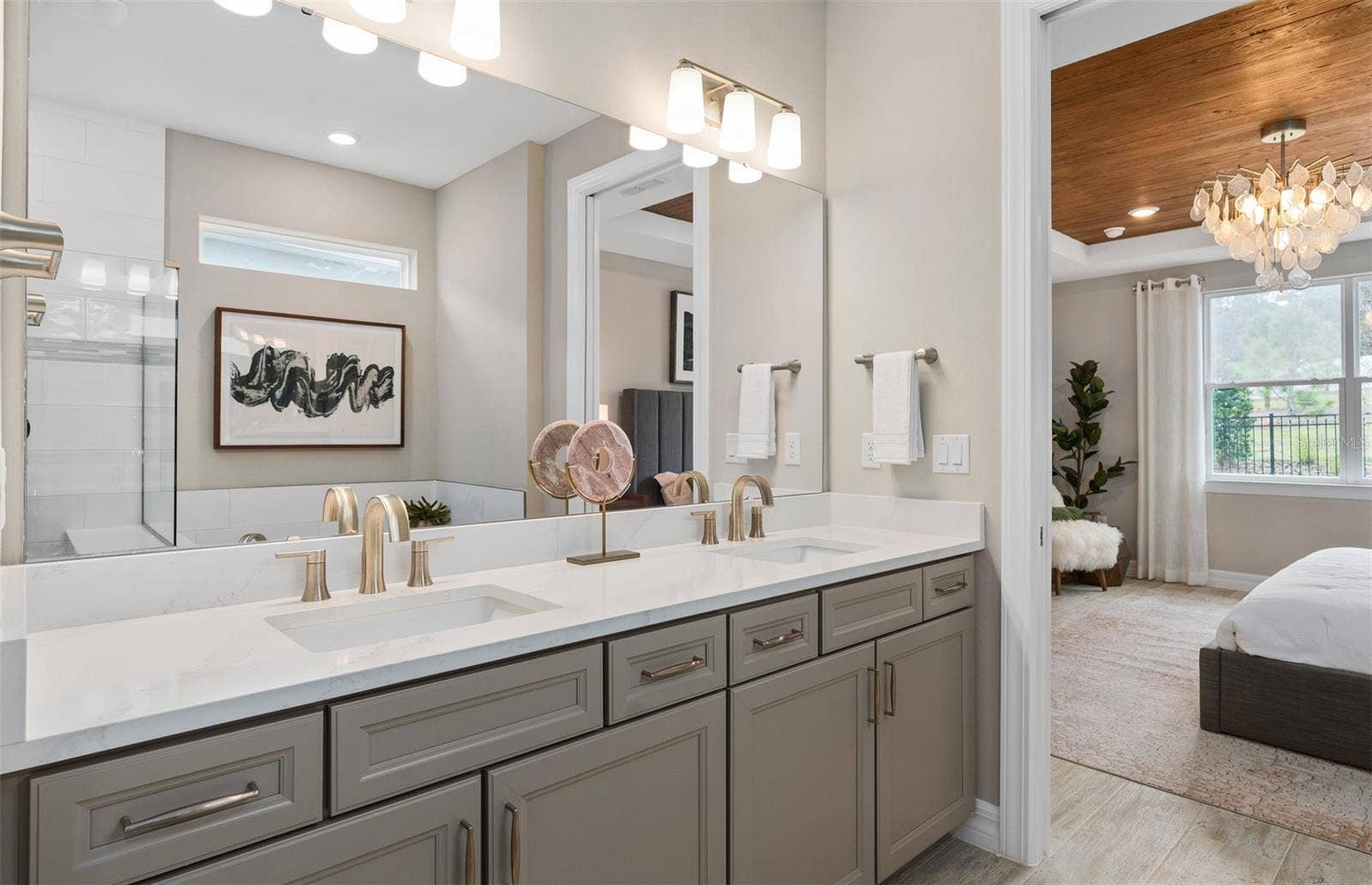 10227 PARKVIEW RESERVE LANE, Orlando, FL 32836 Model Home Design Only. Pictures and furnishings are for illustrative purposes only. Elevations, colors and options may vary. Furniture is for model home staging only.