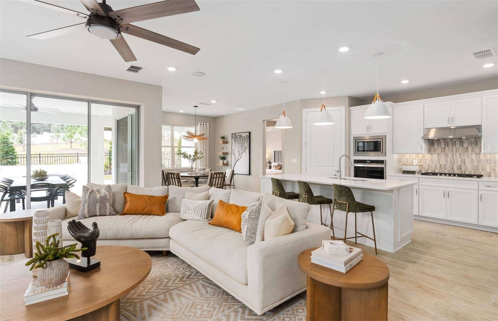 10227 PARKVIEW RESERVE LANE, Orlando, FL 32836 Model Home Design Only. Pictures and furnishings are for illustrative purposes only. Elevations, colors and options may vary. Furniture is for model home staging only.