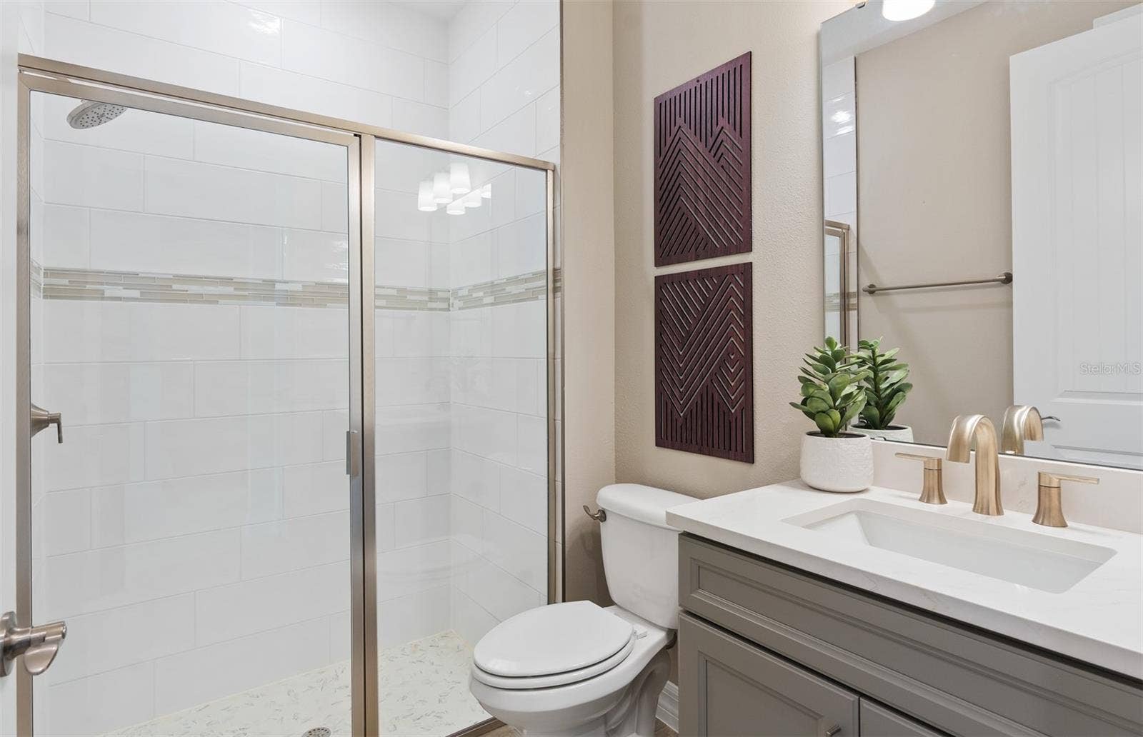 10227 PARKVIEW RESERVE LANE, Orlando, FL 32836 Model Home Design Only. Pictures and furnishings are for illustrative purposes only. Elevations, colors and options may vary. Furniture is for model home staging only.