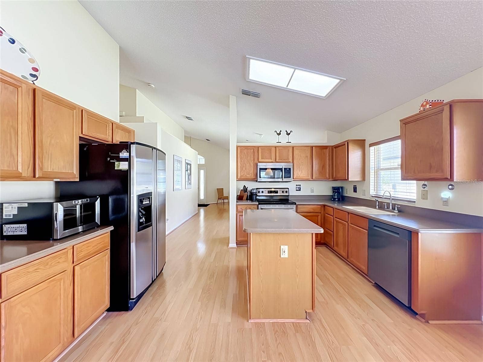 13343 HERON COVE DRIVE, Orlando, FL 32837 Kitchen