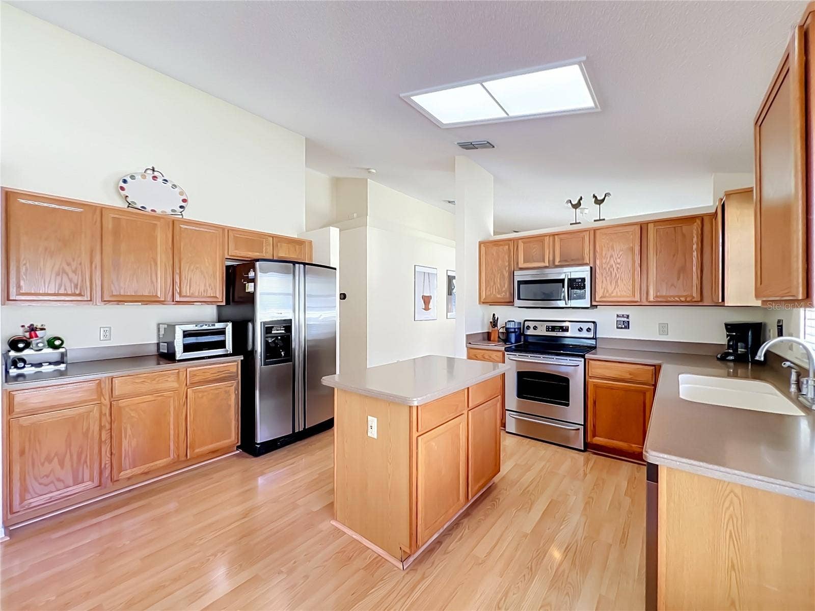 13343 HERON COVE DRIVE, Orlando, FL 32837 Kitchen