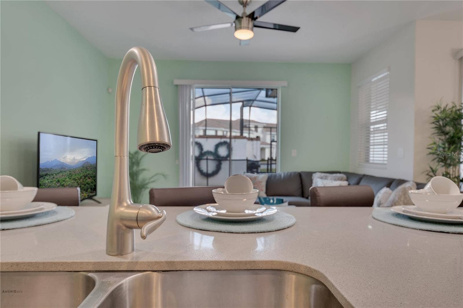 1557 SANDBAGGER DRIVE, Davenport, FL 33896 Kitchen