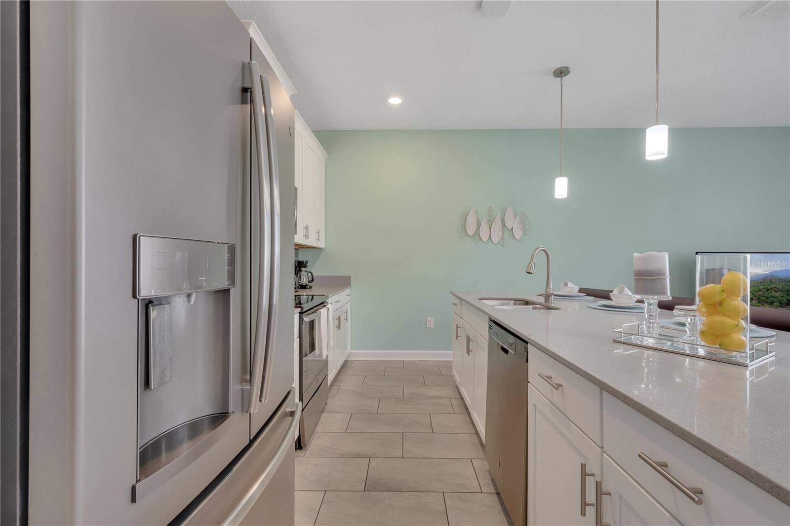 1557 SANDBAGGER DRIVE, Davenport, FL 33896 Kitchen