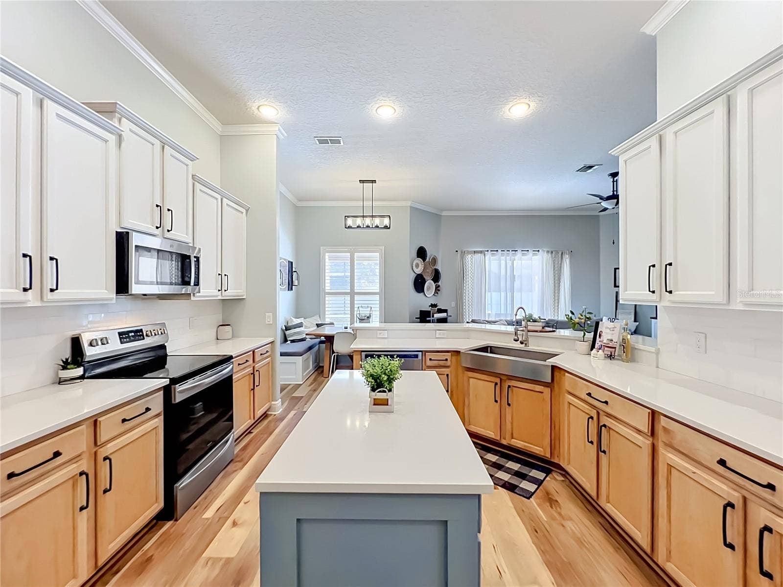 13412 SUMMER RAIN DRIVE, Orlando, FL 32828 13412 SUMMER RAIN DRIVE, Orlando, FL 32828