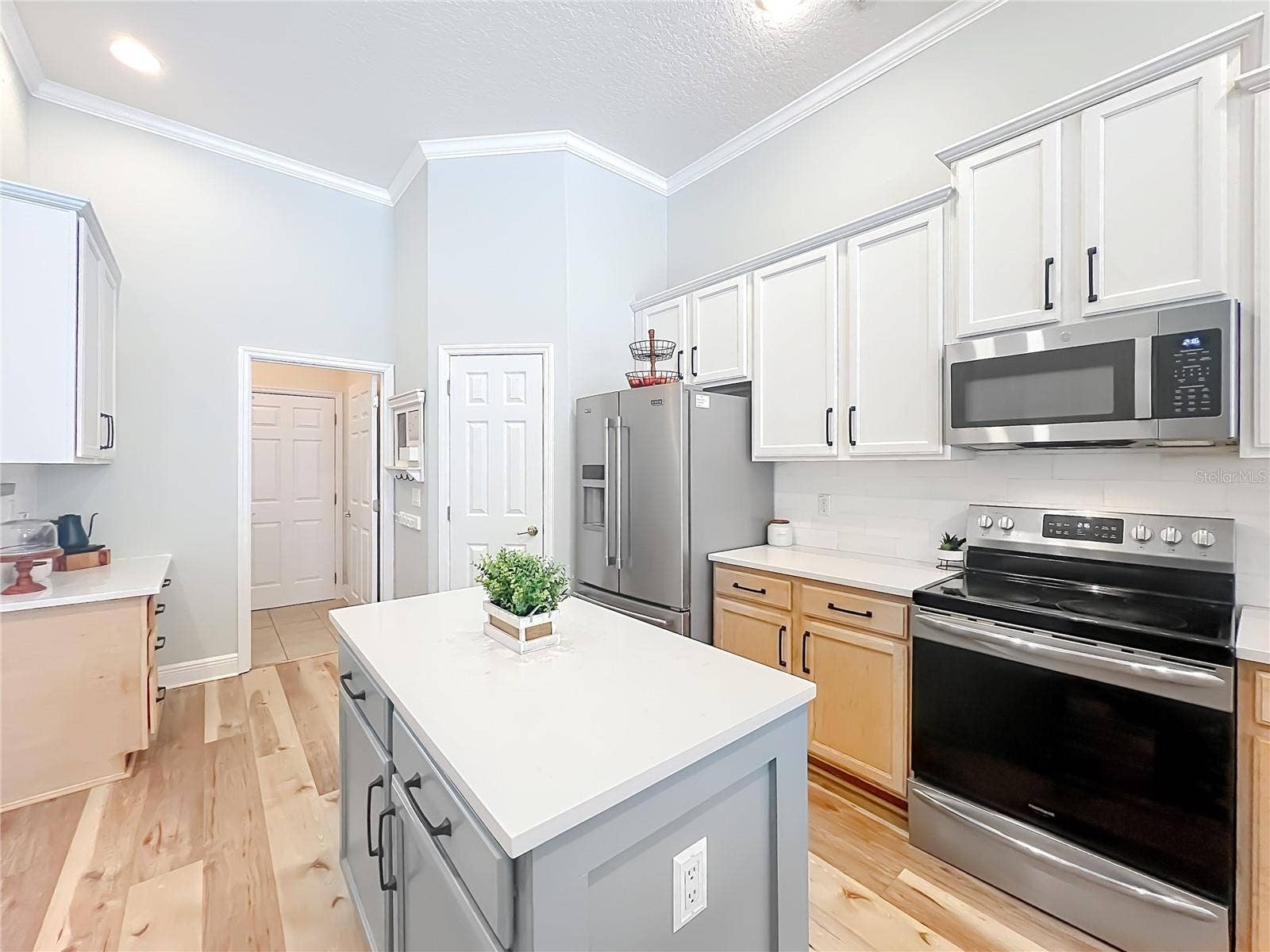 13412 SUMMER RAIN DRIVE, Orlando, FL 32828 13412 SUMMER RAIN DRIVE, Orlando, FL 32828
