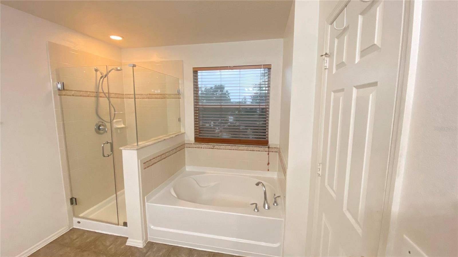 1681 STRATHMORE CIRCLE, Mount Dora, FL 32757